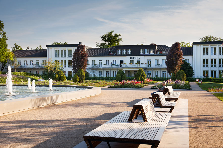 Großes Fontänenbecken Großes Fontänenbecken