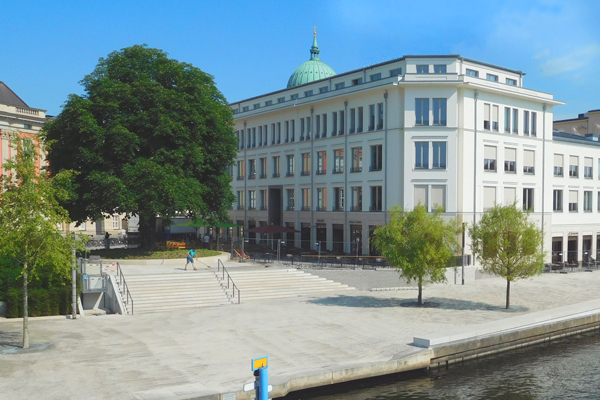 ERÖFFNUNG DES HAVELUFERS